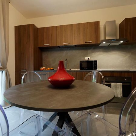 Milk Ribbon Apartment Milan Bagian luar foto