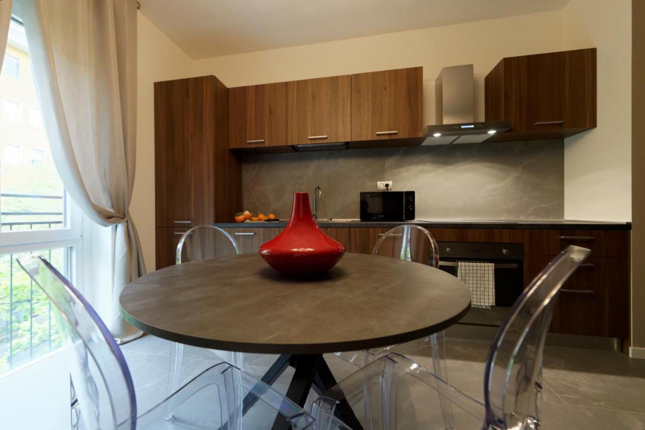 Milk Ribbon Apartment Milan Bagian luar foto
